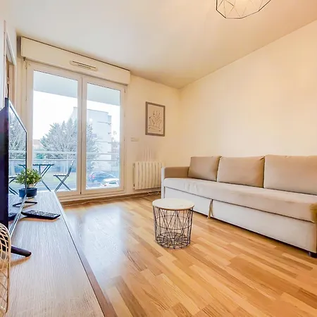 Lumineux à 2 Mins à Pied De La Gare Apartamento *