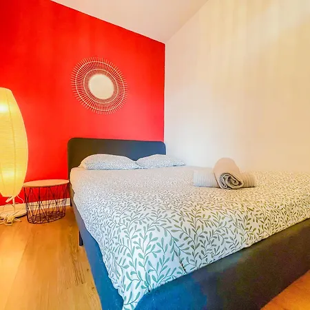 Lumineux à 2 Mins à Pied De La Gare Apartamento *